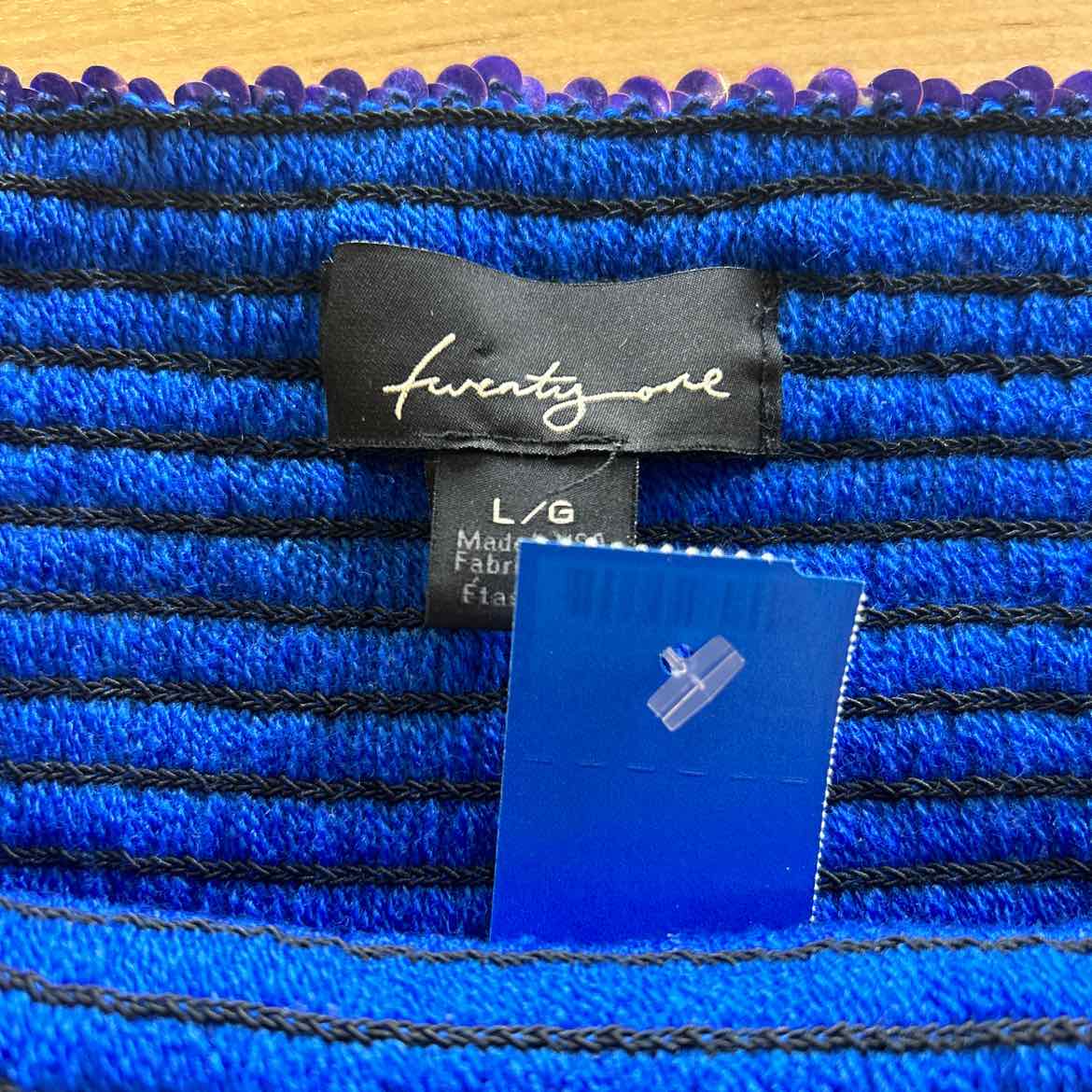 Twenty One Size L Blue Sequined Tube