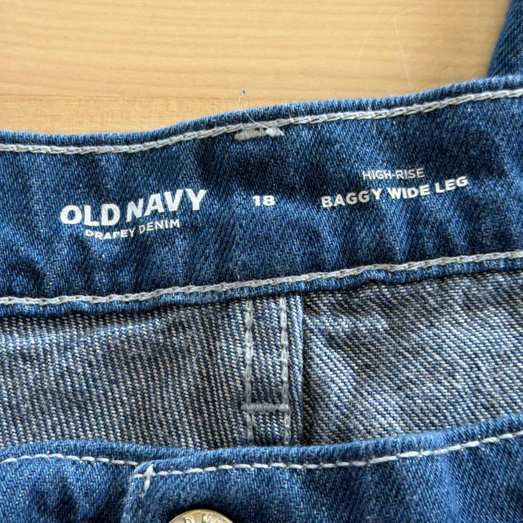 Old Navy Size 18 Denim Preloved Capris