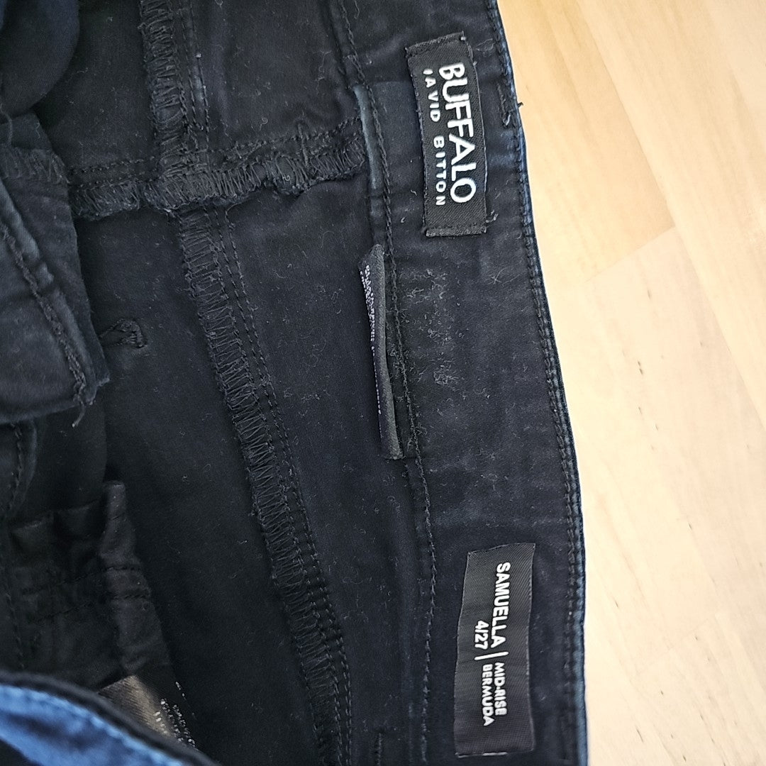 Buffalo Size 27 Black Shorts