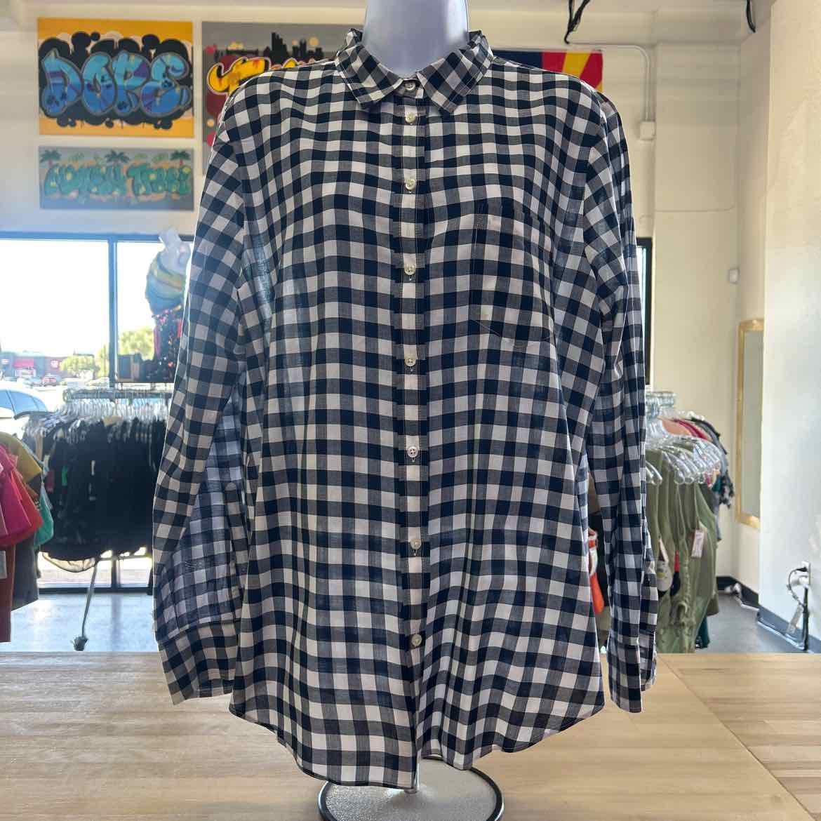 J Crew Size XL Blue Preloved Button Down LS
