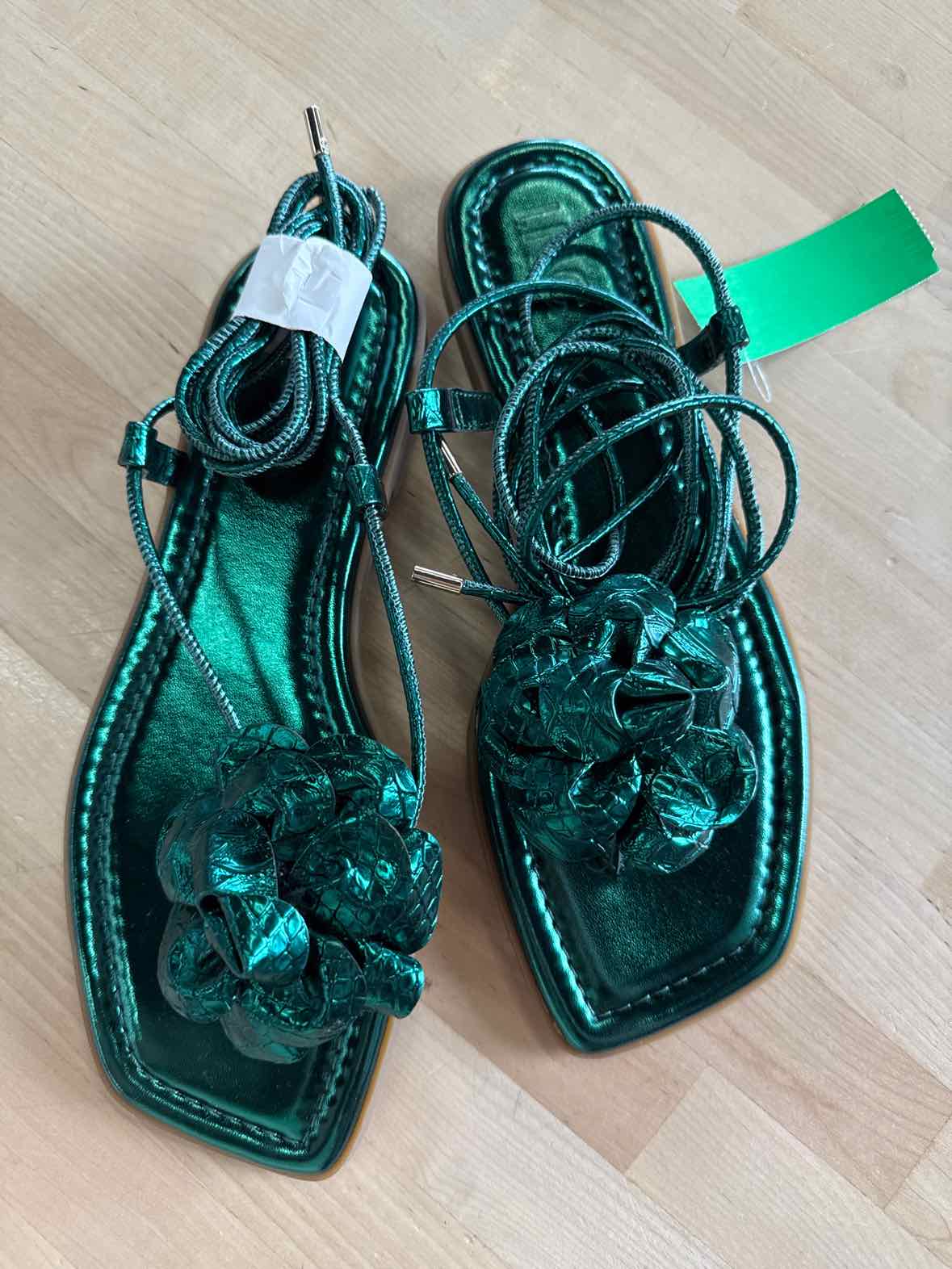 I.n.c. International Concepts Women's Gilma Flower Flat Sandals
