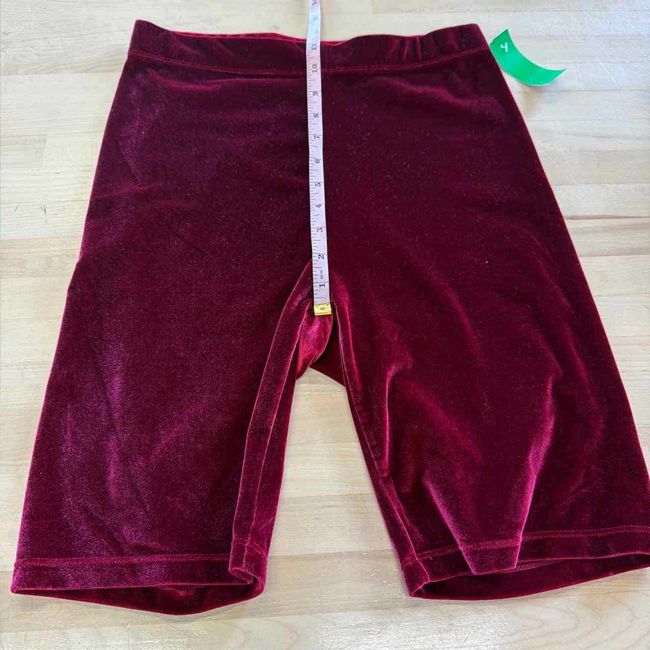 Fabletics Women Size L Navy Preloved Shorts