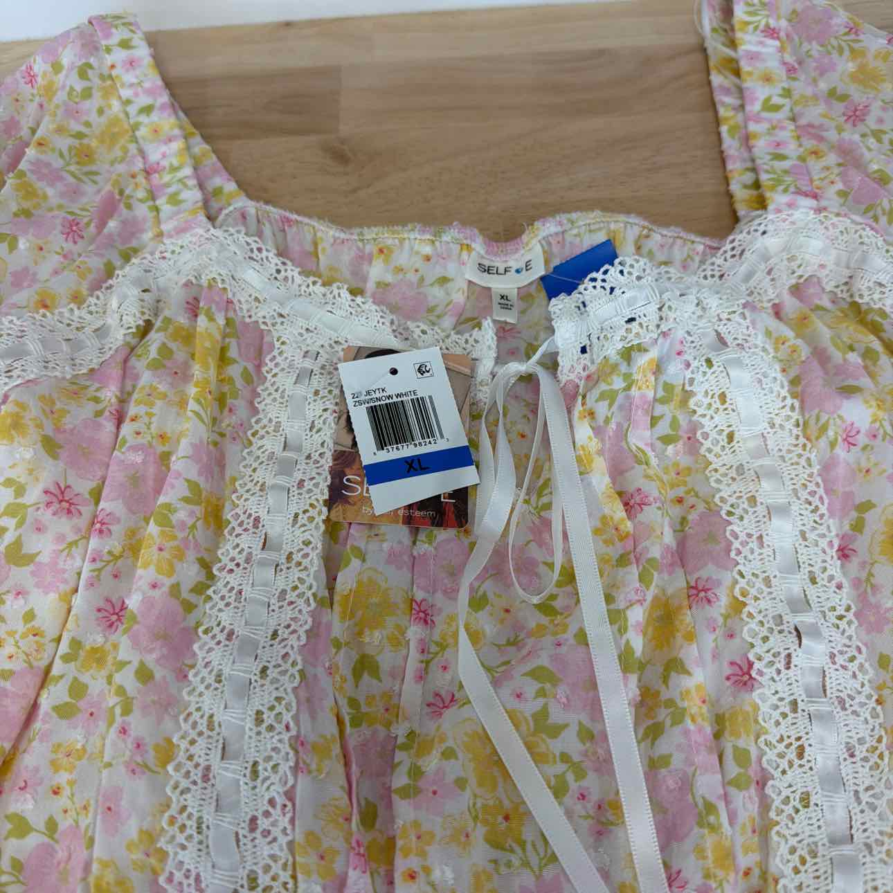 Self E Size XL Self Esteem Floral Short Sleeve Peasant Blouse
