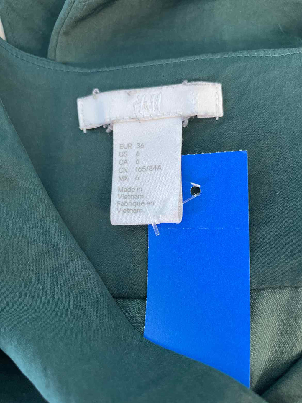 H&M Size 6 Hunter Green Shirt