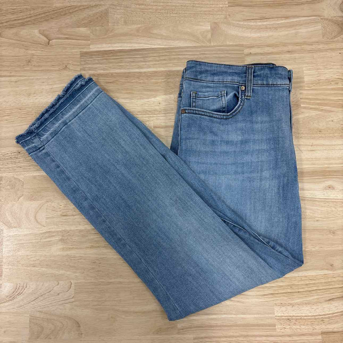 code bleu Size 14 Blue Denim Preloved Jeans