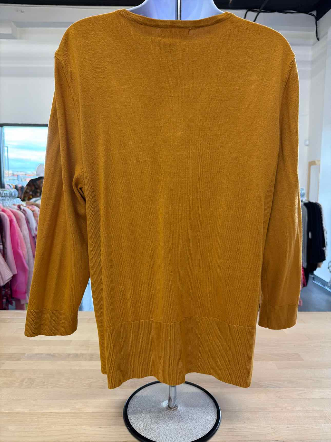 Premise Size XL Orange Cardigan