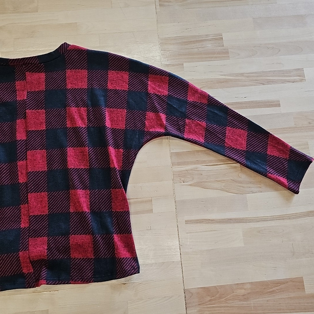 Bxc Juniors' Buffalo Check Twist-Front Dolman-Sleeve Top - Pat N