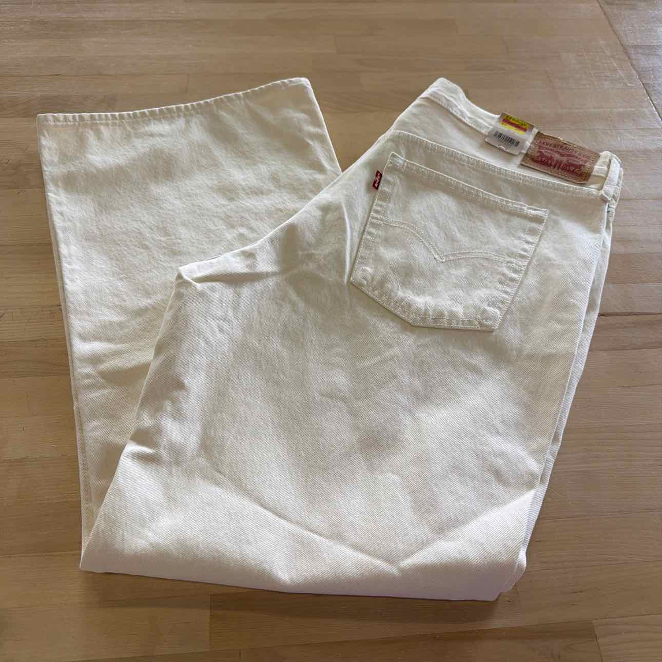 Levi's(r) Womens '94 Baggy Boot Women's Jeans Barely Freezing : 33 31, Cotton/De