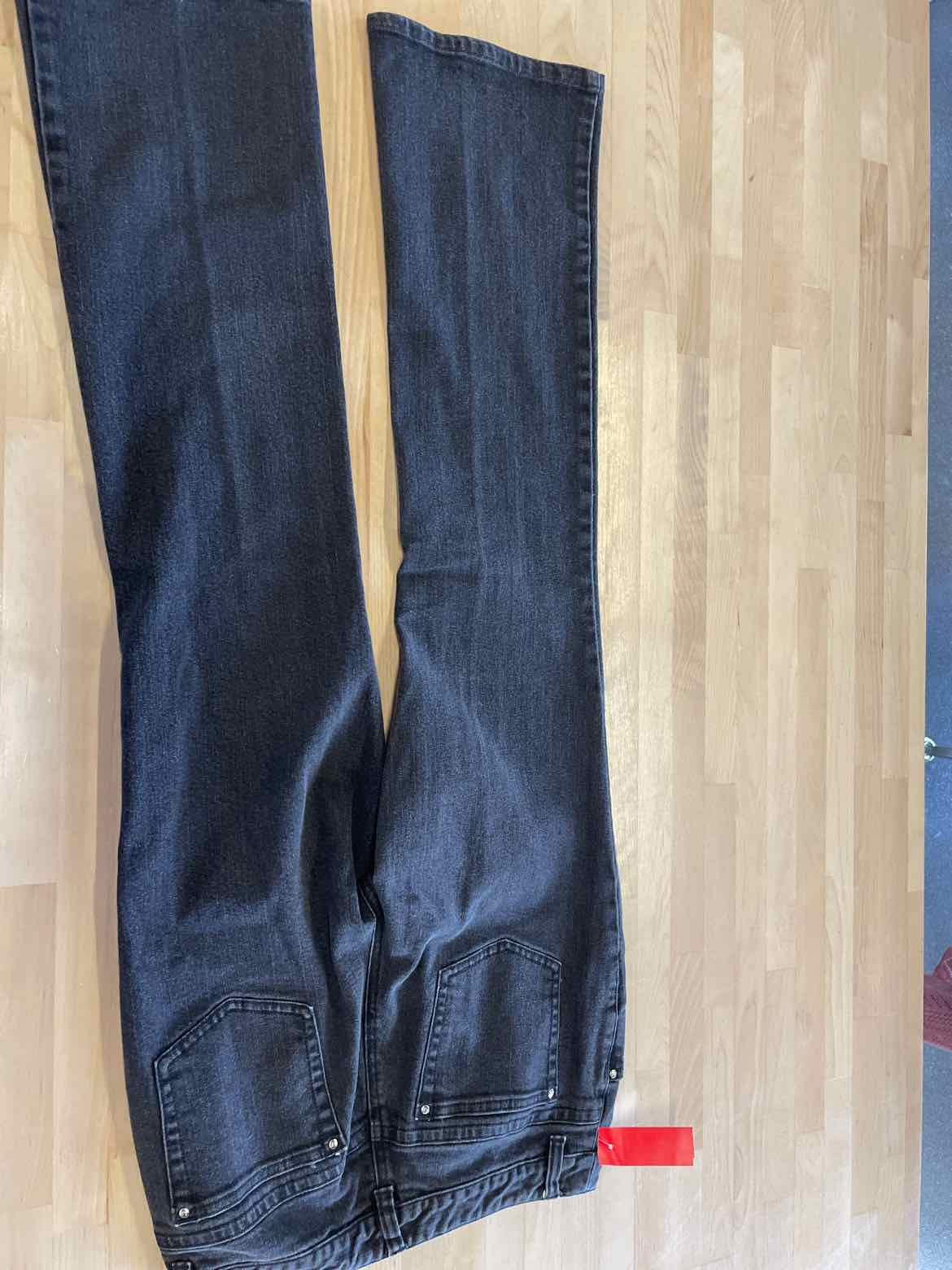 Anne Klein Size 2 Jeans