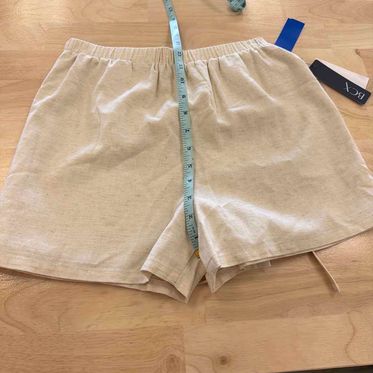 BCX Women Size S Tan New Shorts