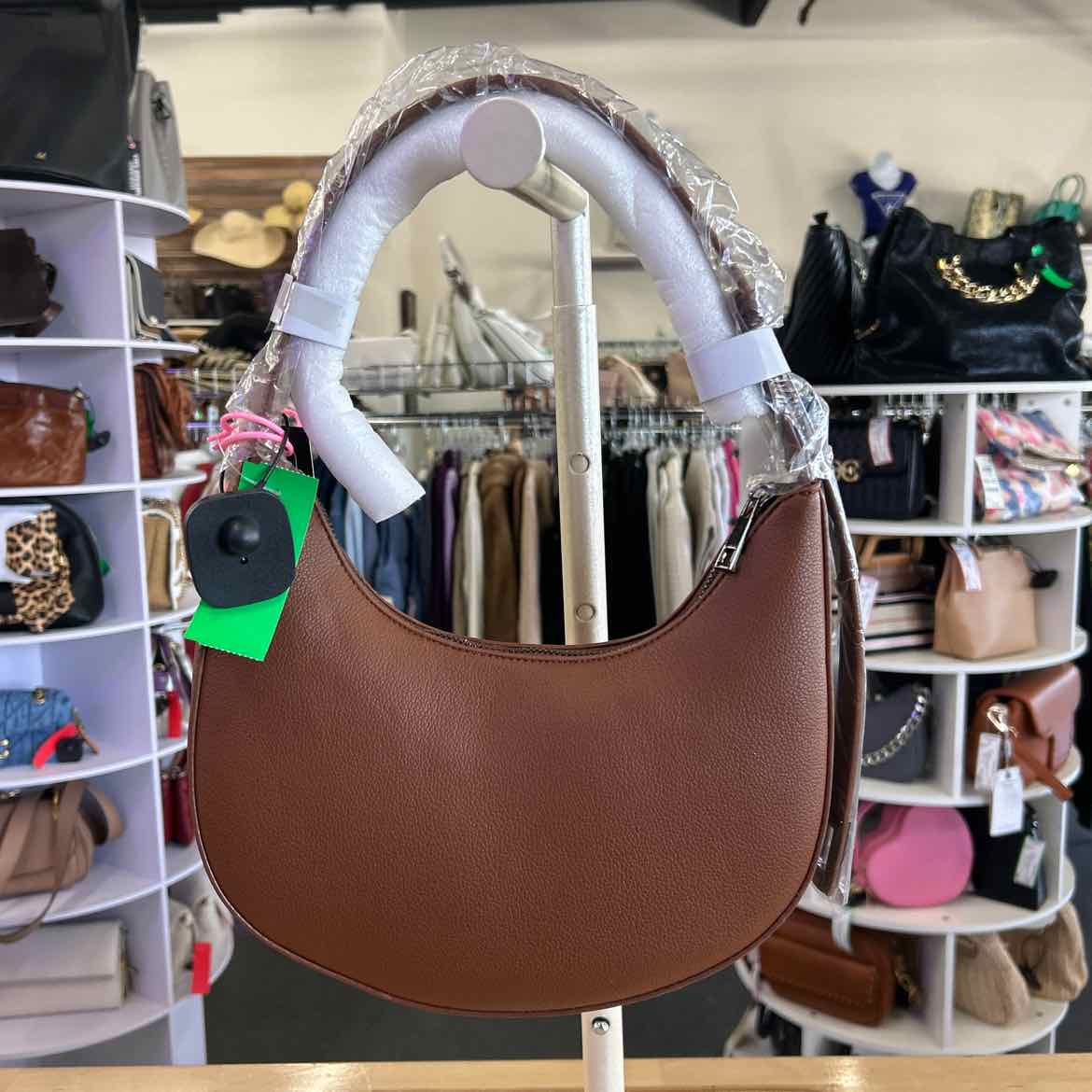 Like Dreams Zarina Small Shoulder Bag - Cognac