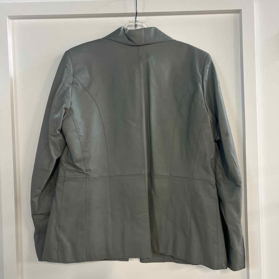 Pamela McCoy Size M Gray Lambskin Leather Preloved Blazer