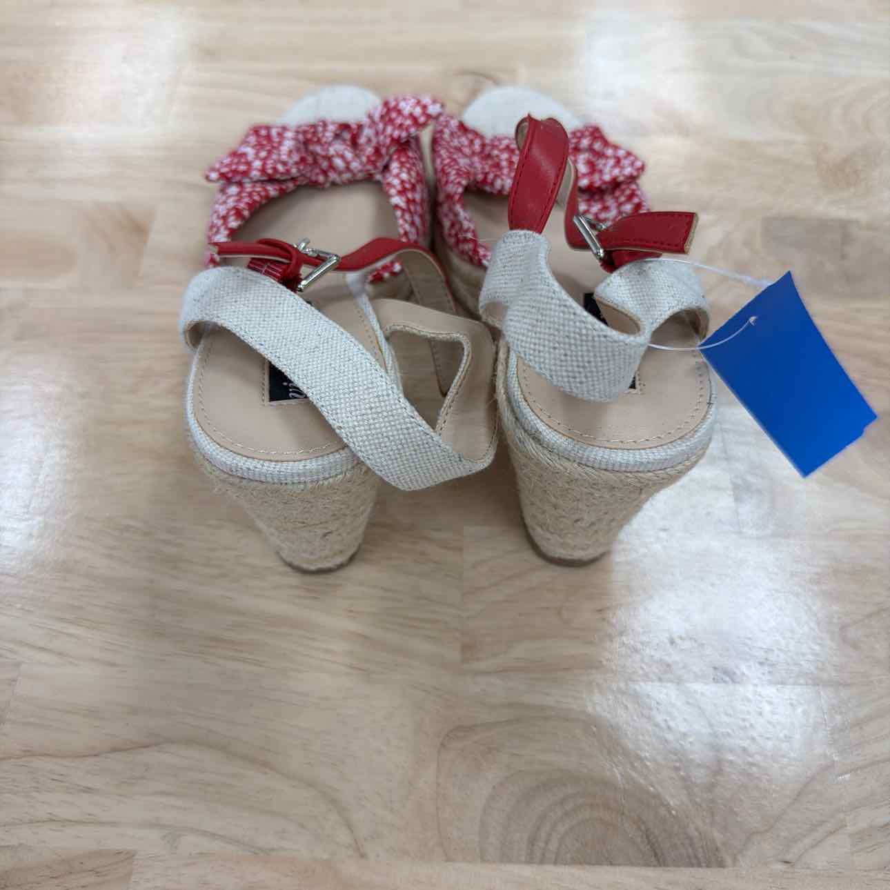 Violet & Red Size 9 Red Preloved Wedges
