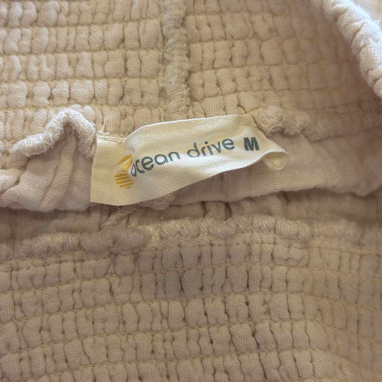 Ocean Drive Women Size M Cream Preloved Shorts