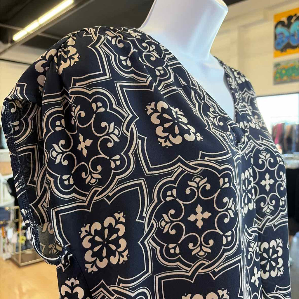 Ann Taylor Size S Navy Blouse