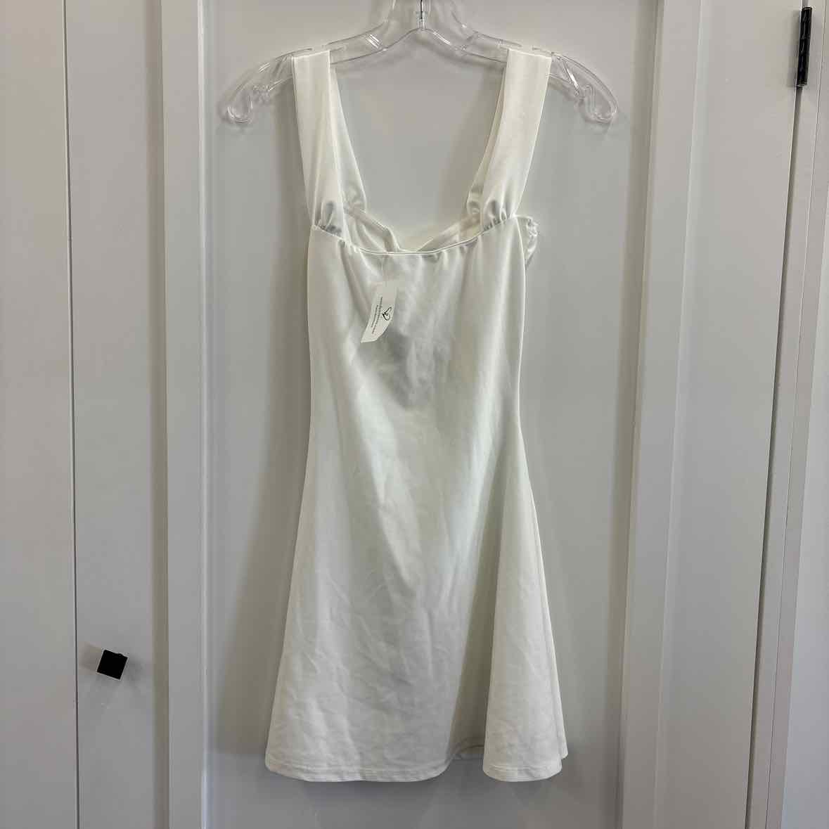 Windsor Size S White Dress