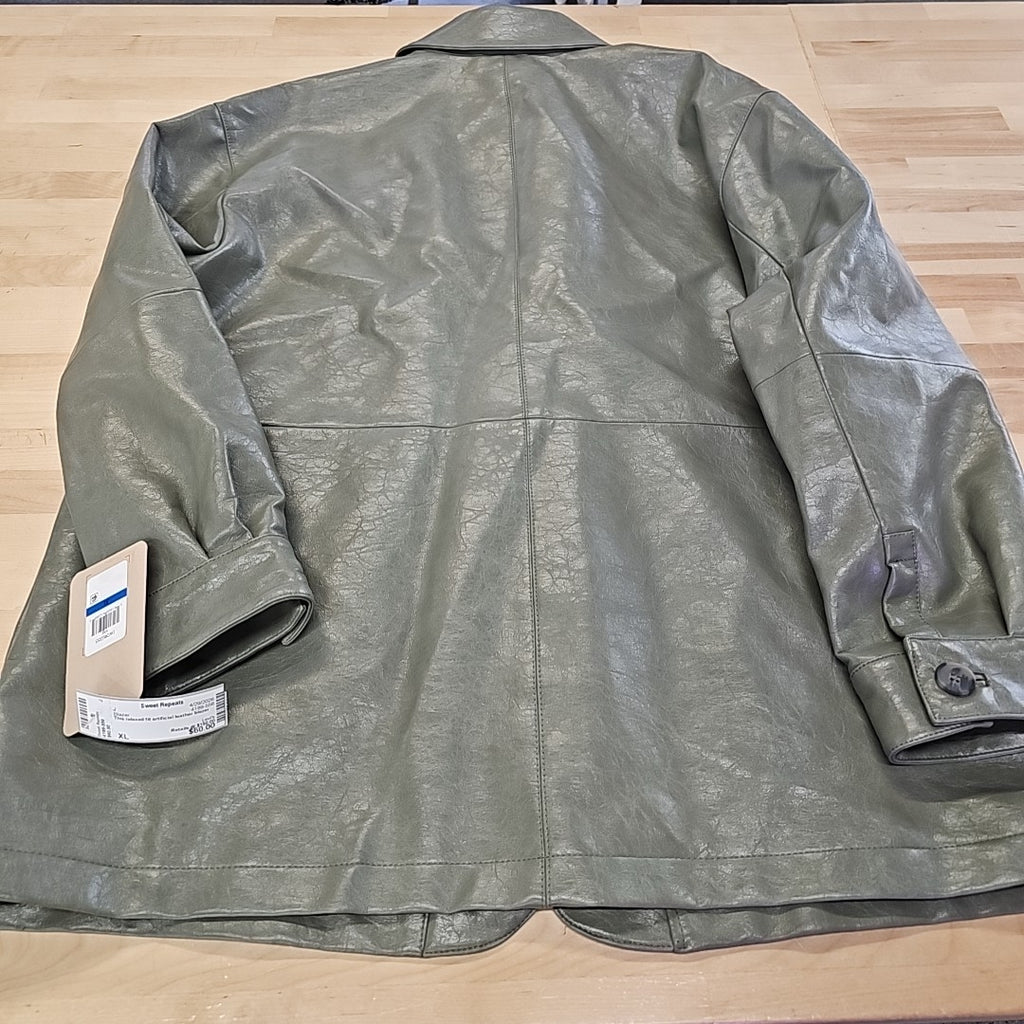 Levi's Women's Faux Leather Relaxed Vintage Look Blazer