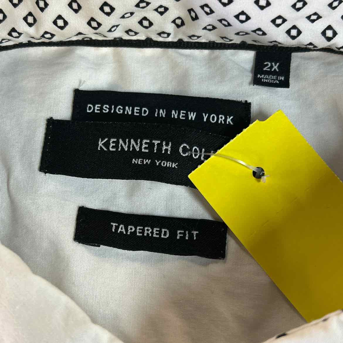 Kenneth Cole Size 2XL White Preloved MENS Button Down Shirt