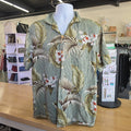 Paradise Found Size M Green Preloved MENS Button Down Shirt