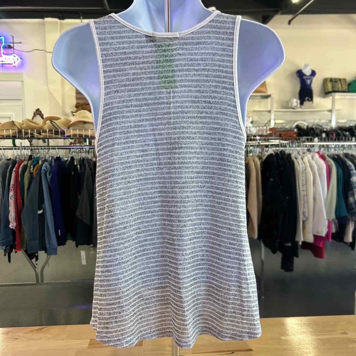 kelly cowley Size S Gray Preloved Tank