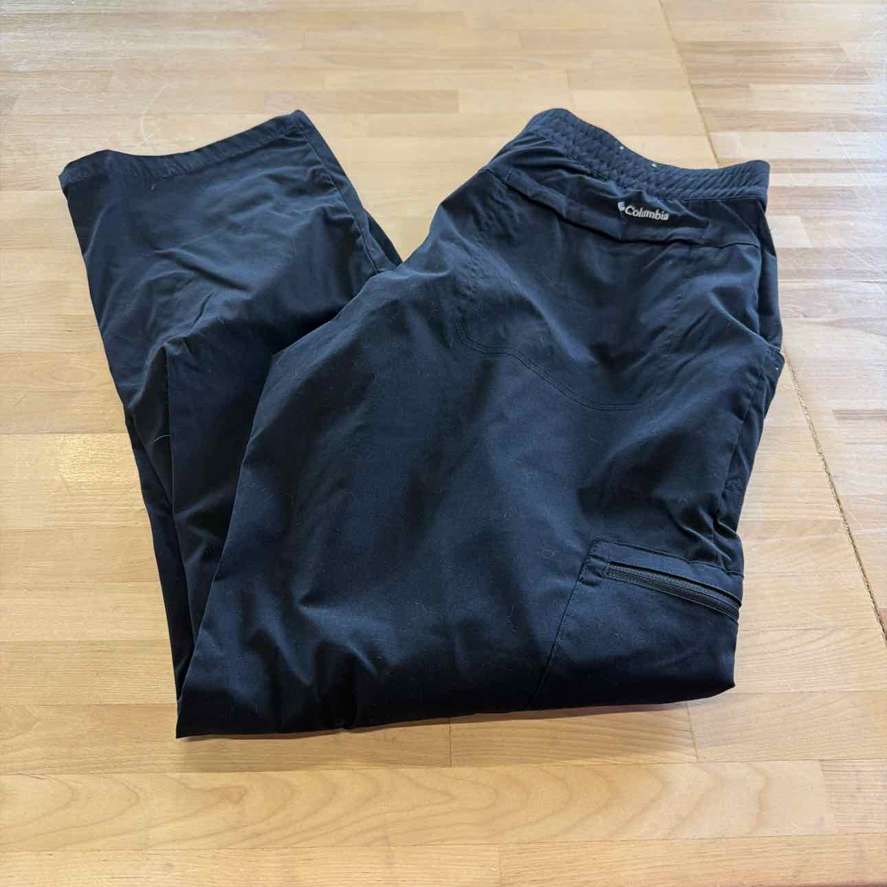 Columbia Size 14 Black Preloved Pants