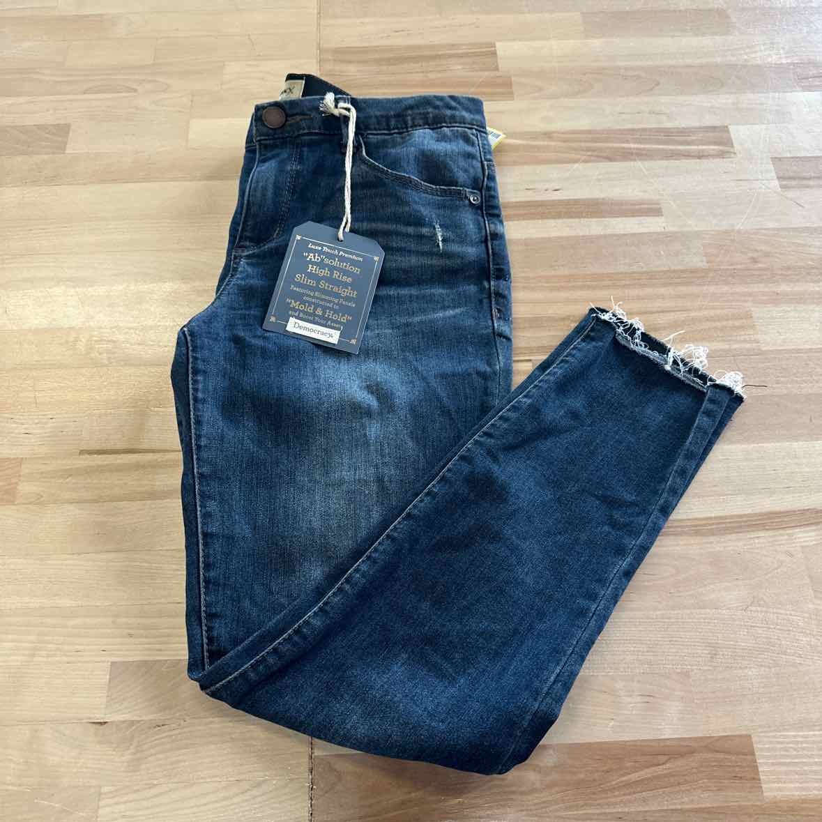 Democracy Size 4 High Rise Slim Straight Blue Jeans