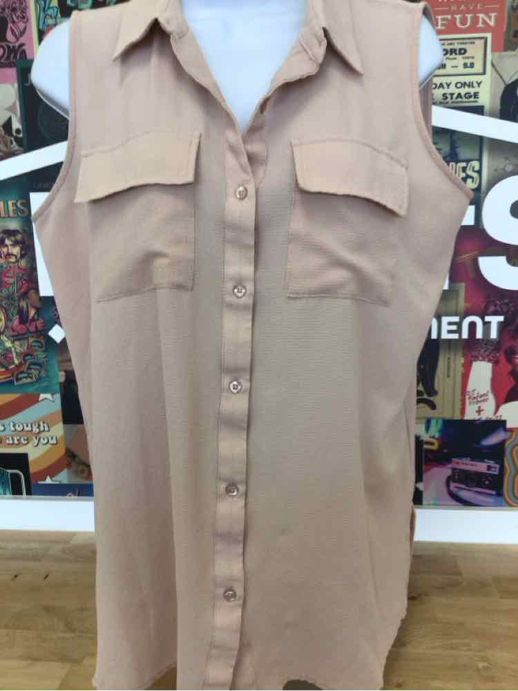 Adrianna Papell Size M Peach Preloved Sleeveless