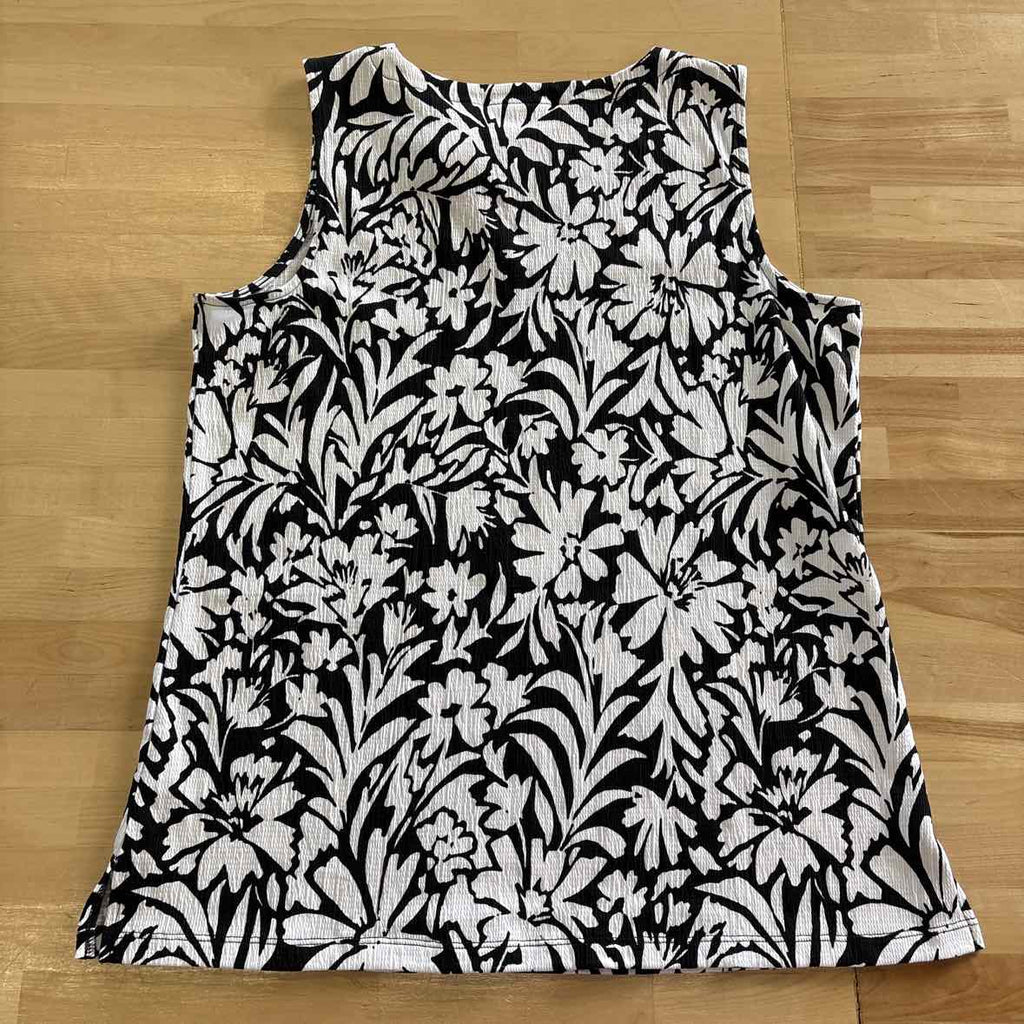 Kim Gravel Size M Black/White Preloved 2 pc sets