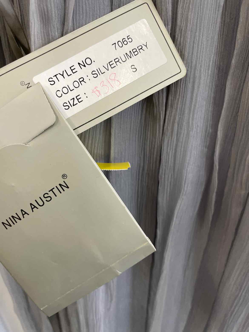 Nina Austin Size S Gray Dress