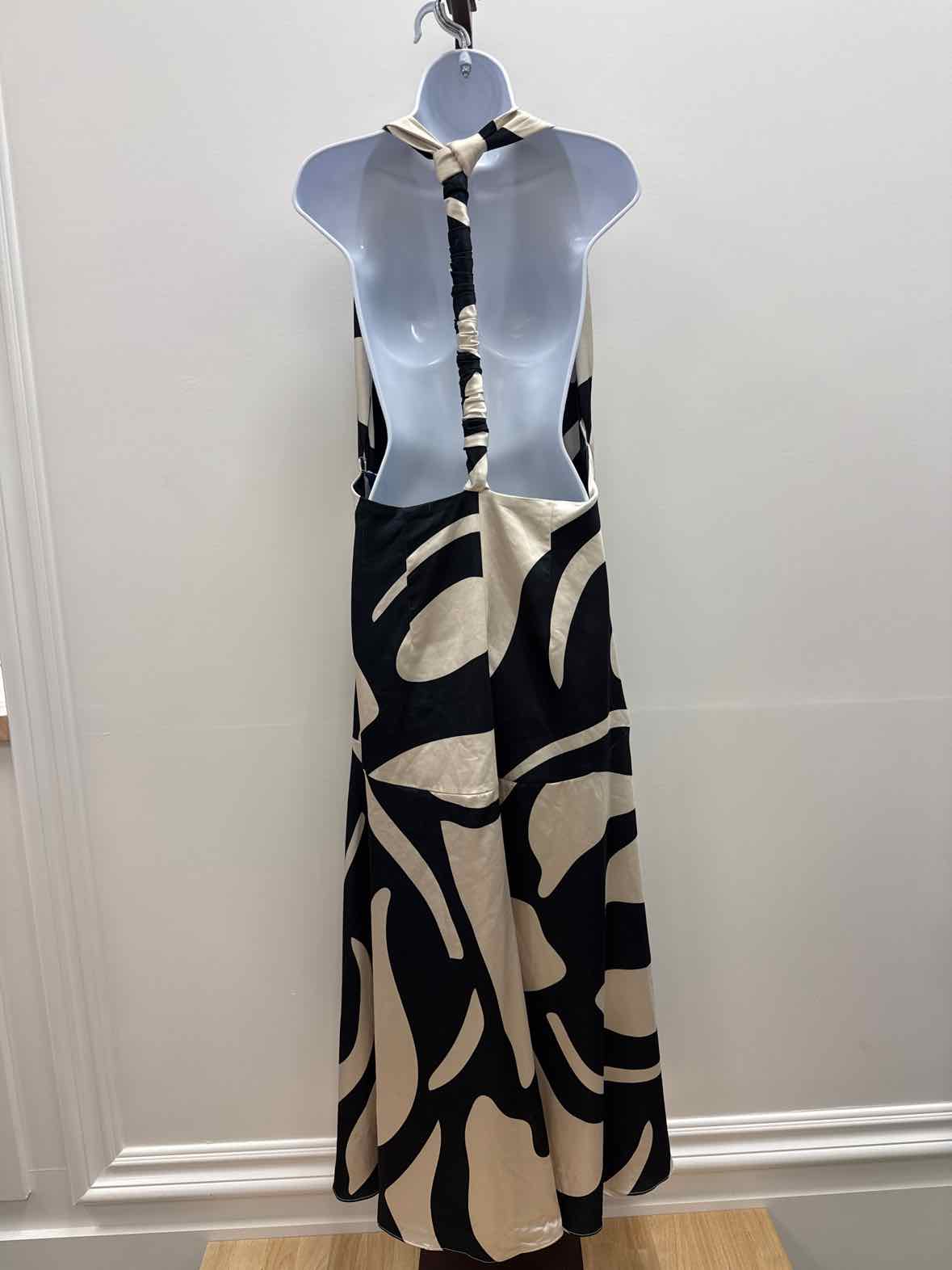 Parker Size 12 Cream New Dress