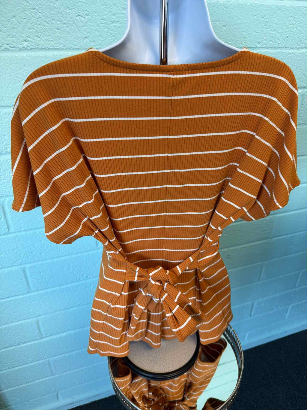 Worthington Size M/P Rust/Cream Shirt