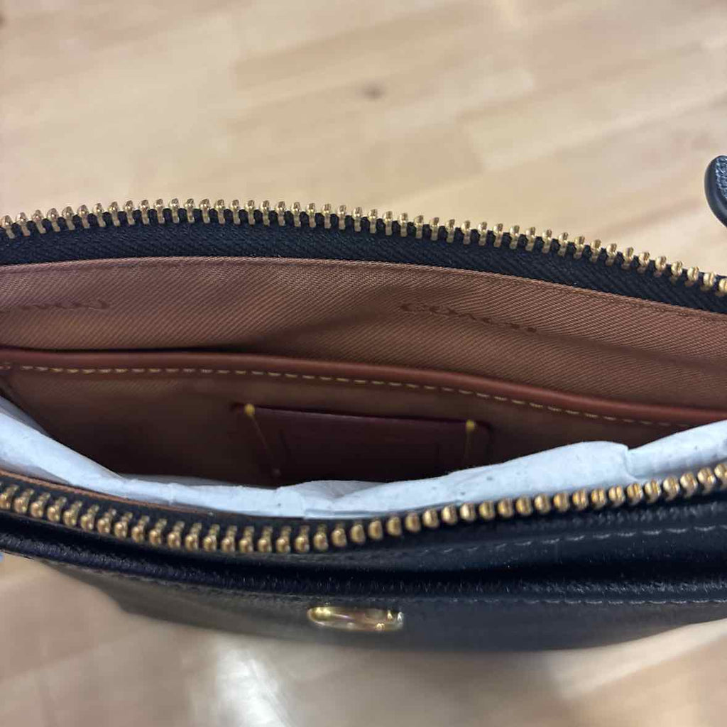 COACH Crossgrain Leather Kitt Crossb Black