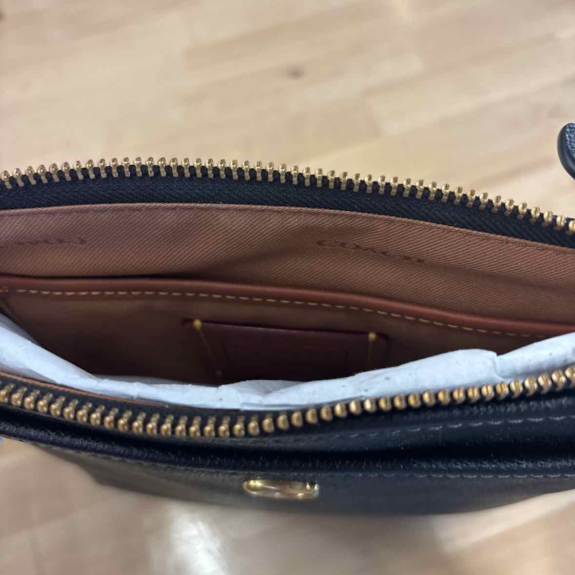 COACH Crossgrain Leather Kitt Crossb Black