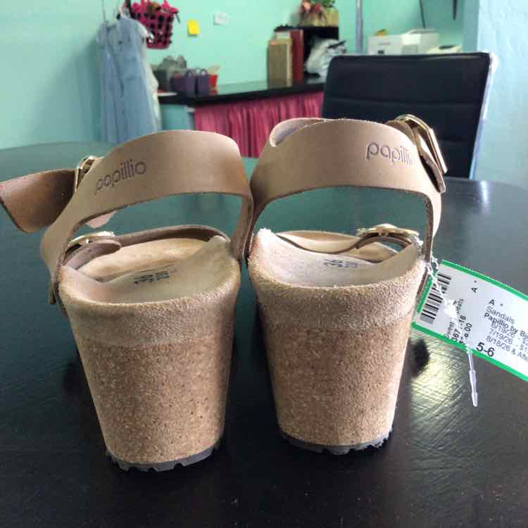 Papillio by Birkestock Size 5-6 Beige Preloved Sandals
