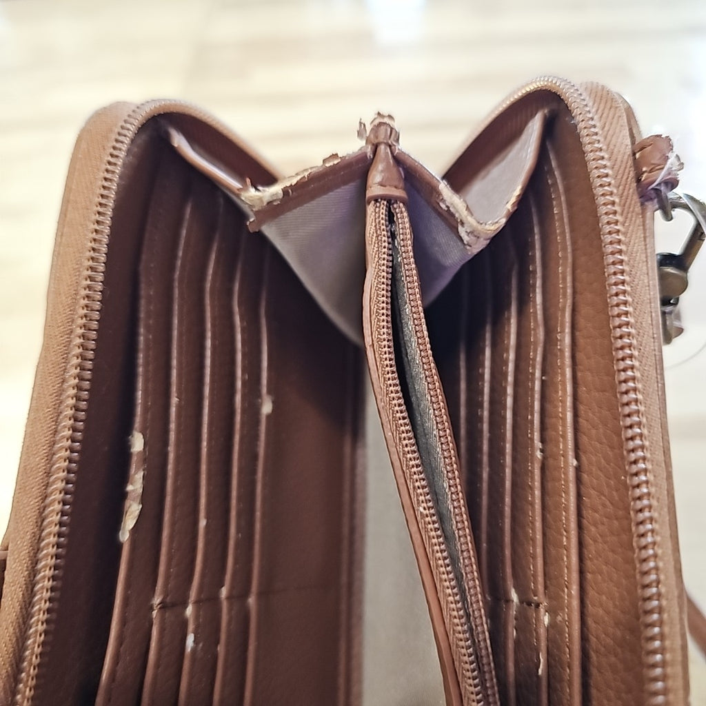 The Sak Brown Crossbody