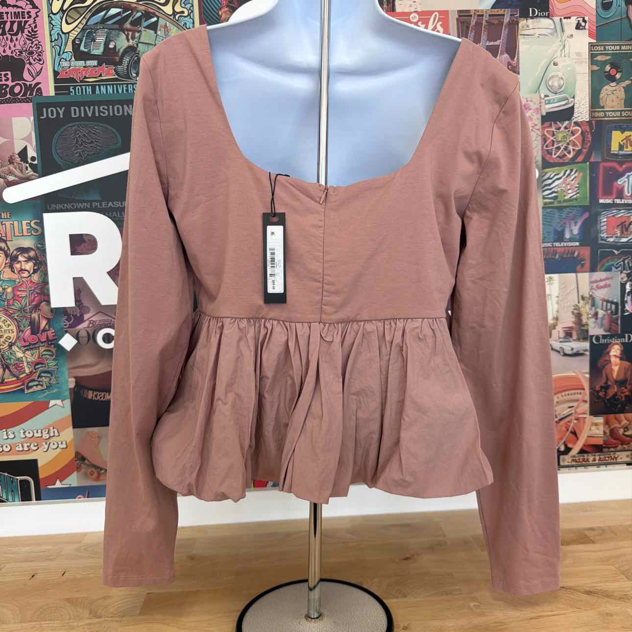 Steve Madden Size L Avielle Long-Sleeve Peplum Top