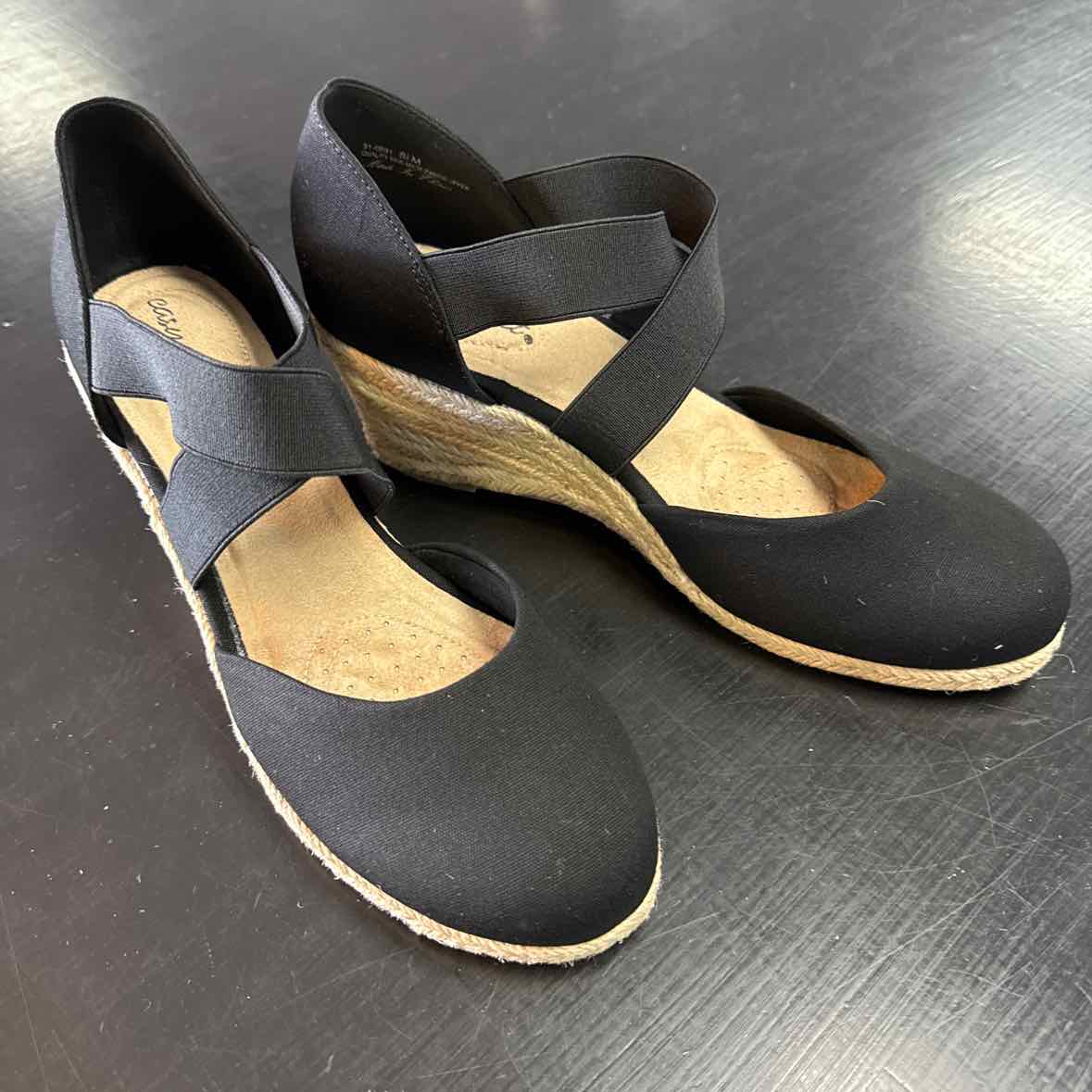 Easy Street Shoe Size 8.5 Black Pari Slip-on Espadrille Wedges Sandals