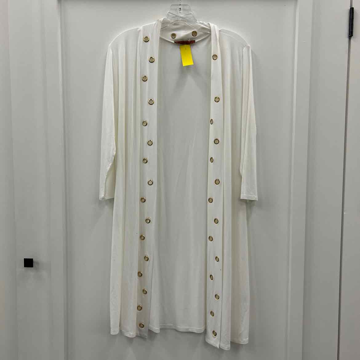 Beldini Size M White Duster