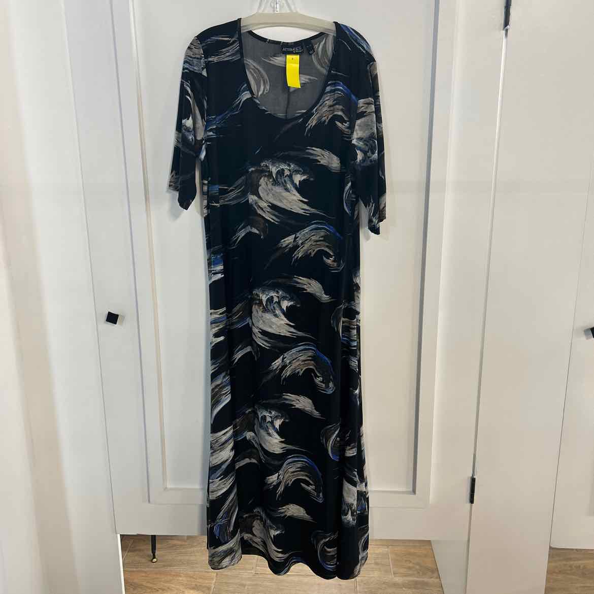 Attitude Size XL Black Preloved Dress