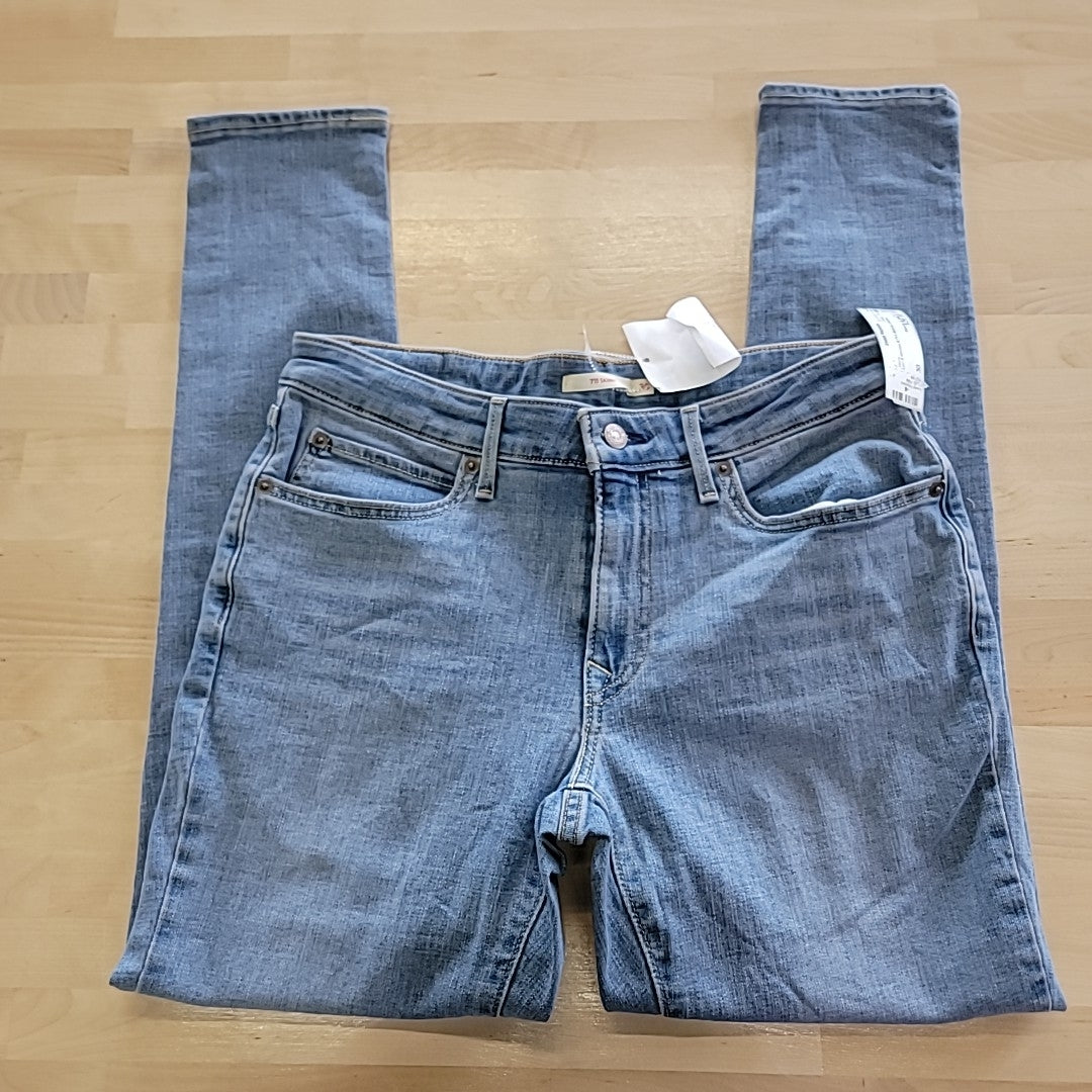 Levi's Size 30 711 Skinny Blue Jeans