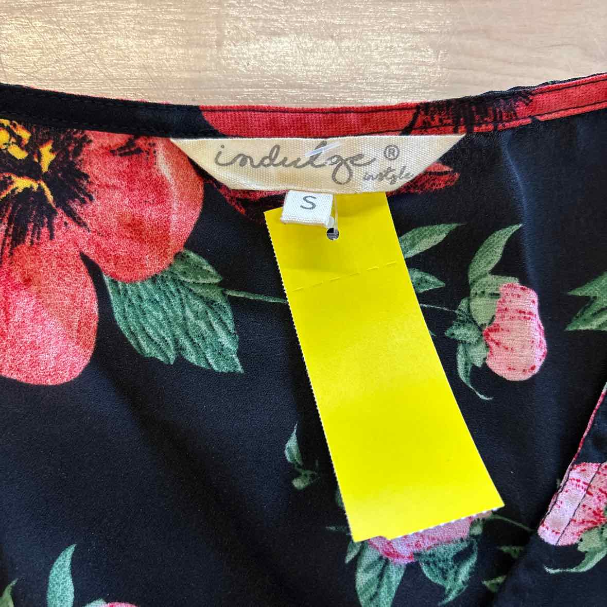 Indulge In Style Size S Black Blouse