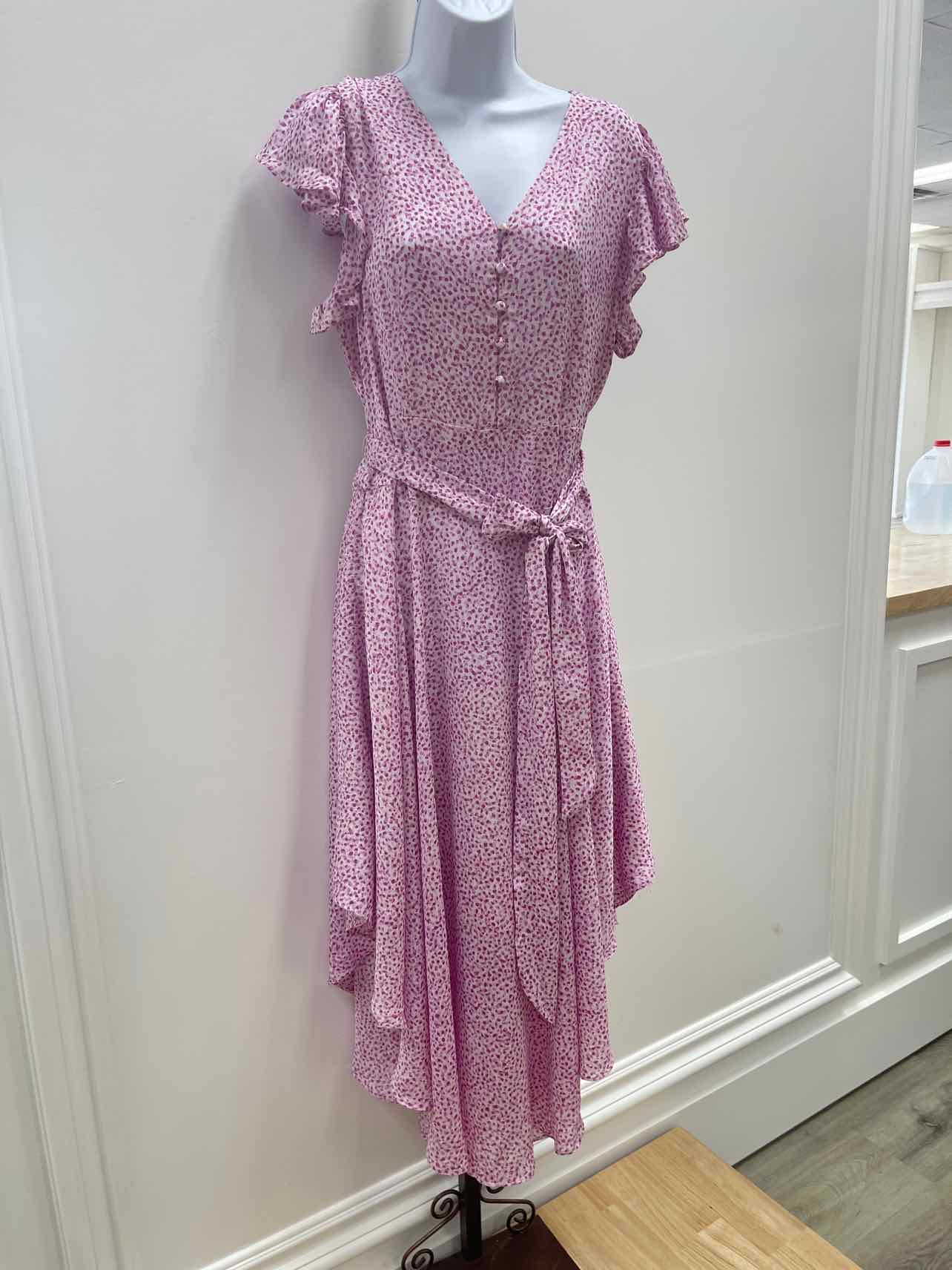 Vince Camuto Size M Printed Flutter-Sleeve Handkerchief Dress - Violet Blush