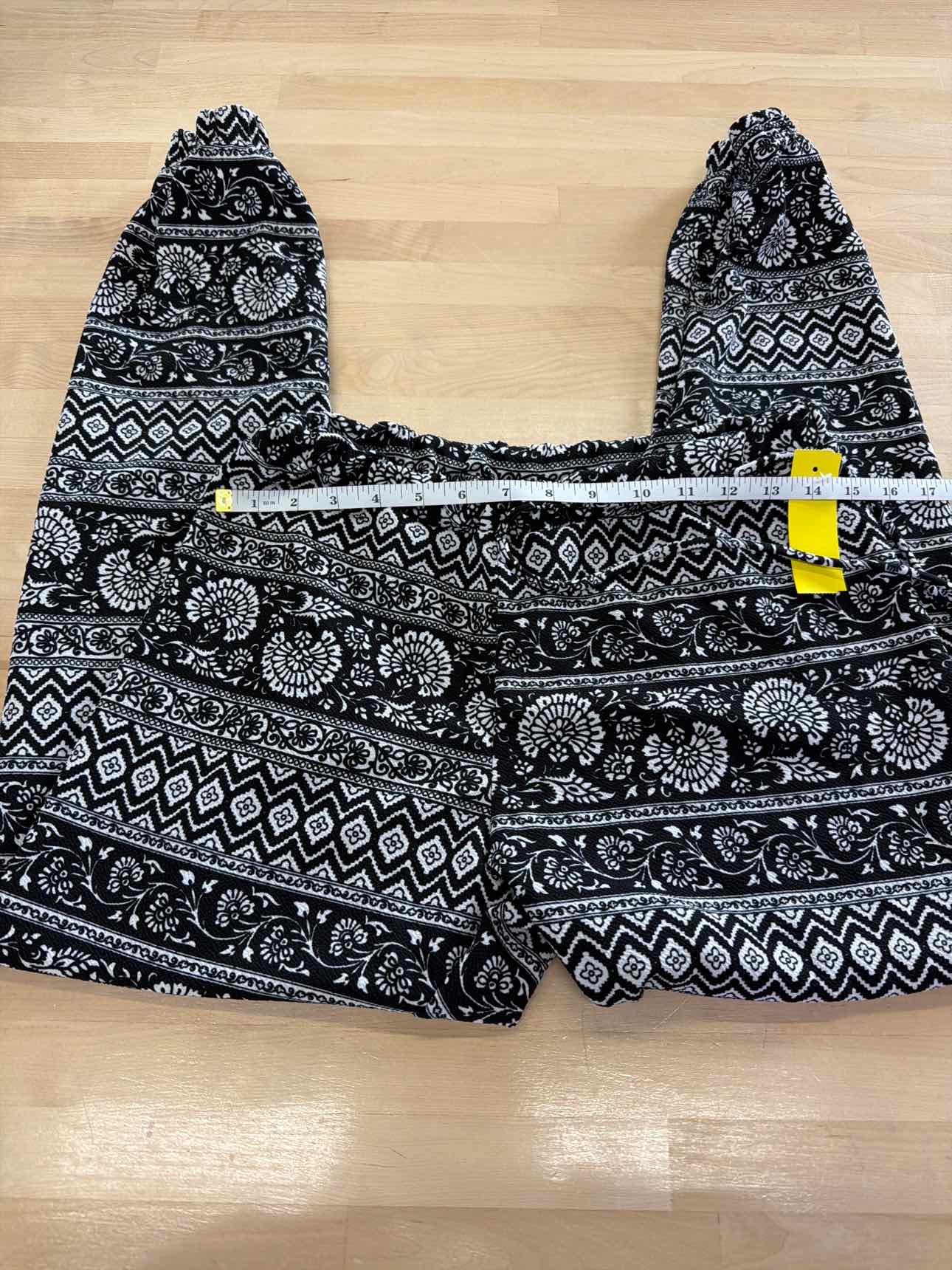 See You Monday Size M Black/White Pants