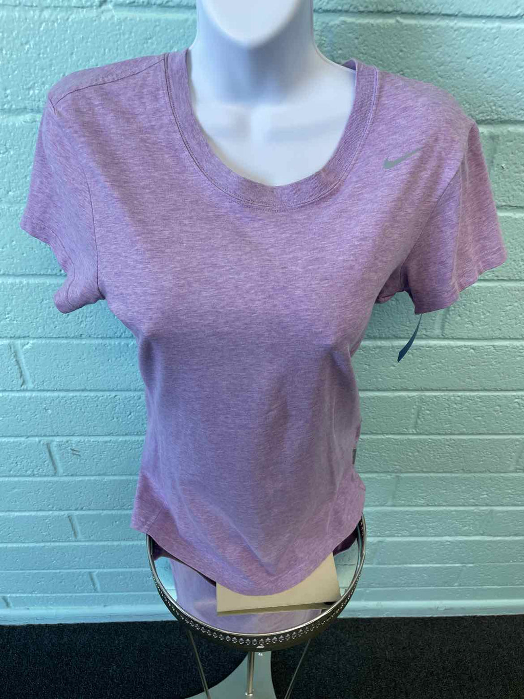 Nike Size S Lavender T-shirt