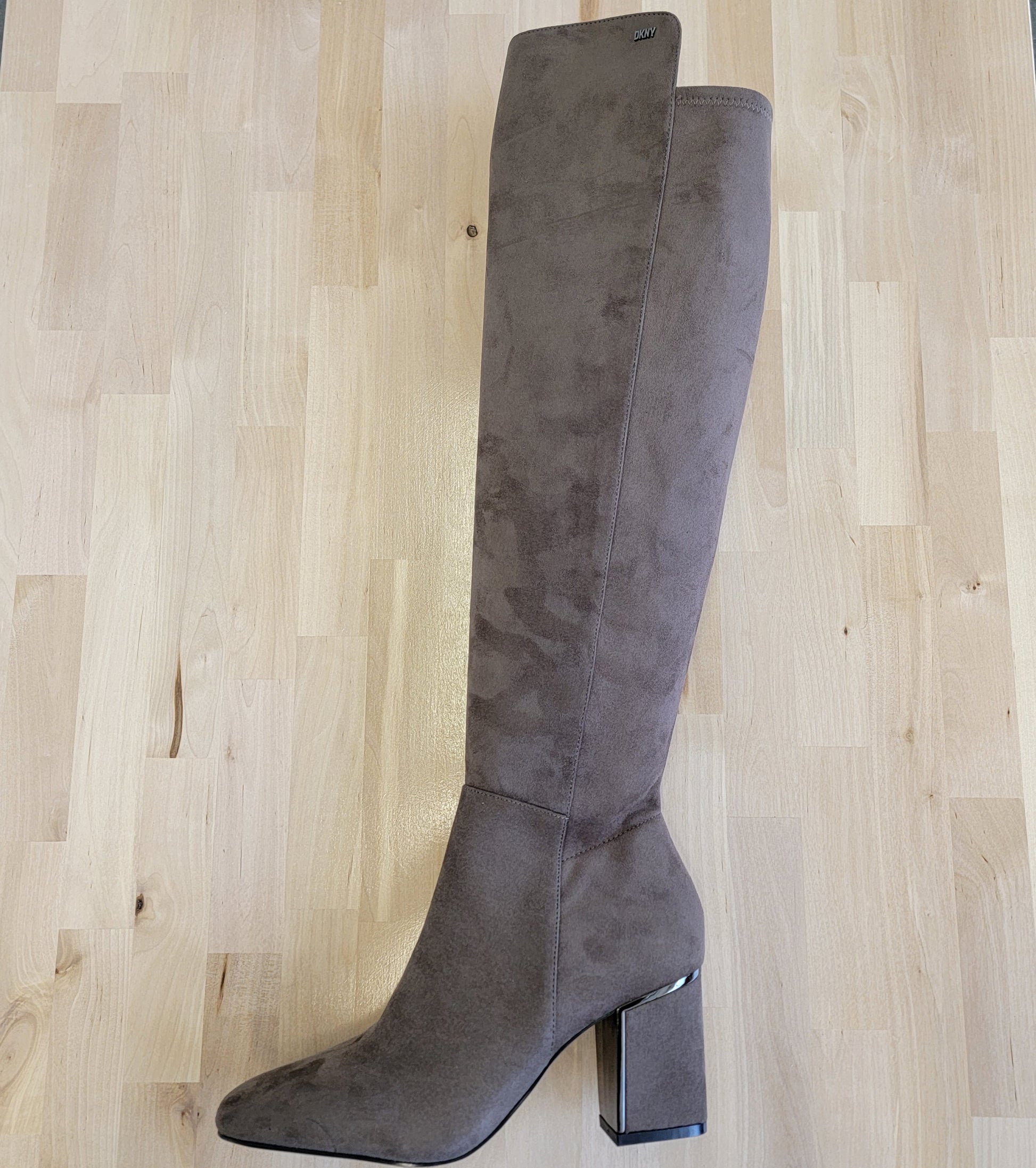 DKNY Shoe Size 7 Brown Boots