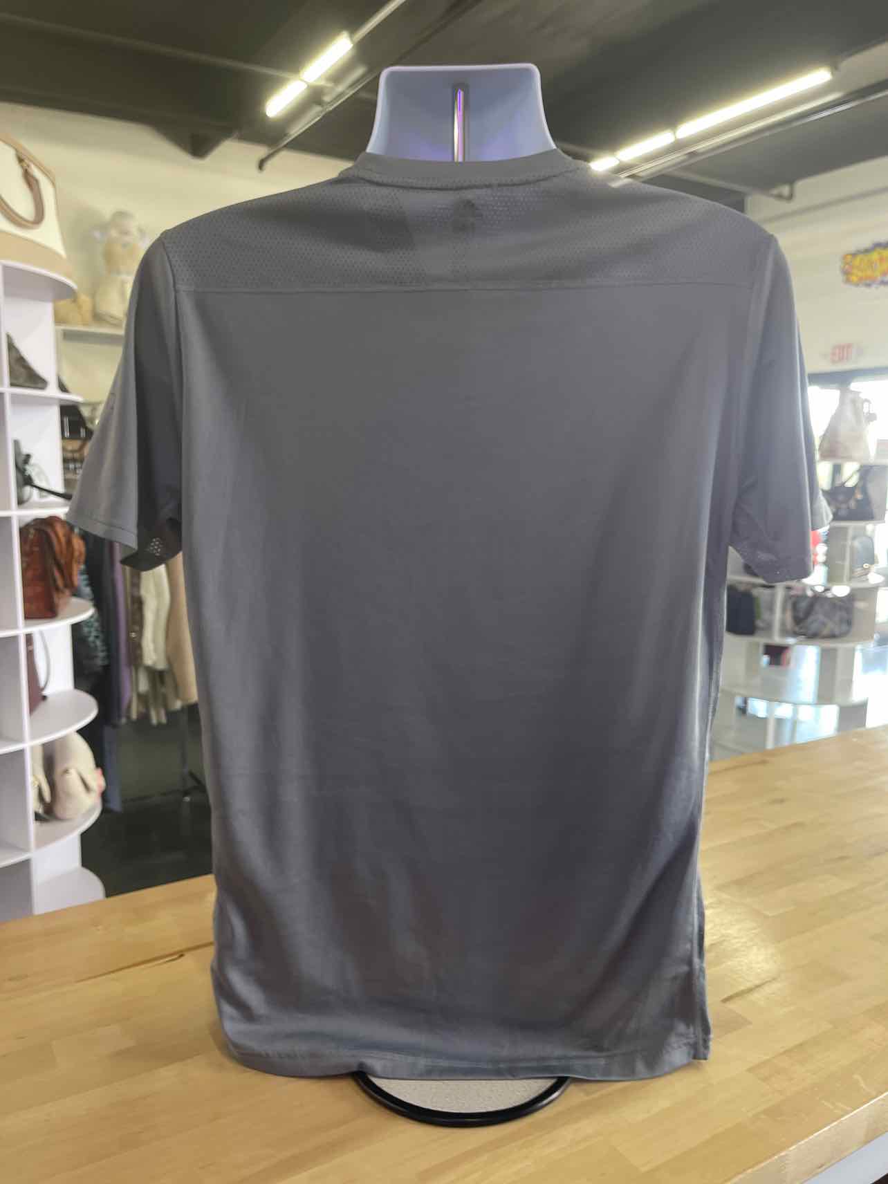 Adidas Size M Gray Preloved MENS T-shirt
