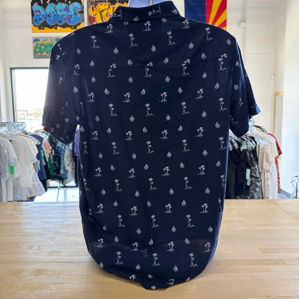 Toku Size L Navy Preloved MENS Button Down Shirt