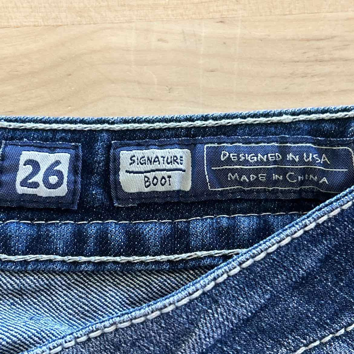 Miss Me Size 26 Blue Denim Preloved Jeans