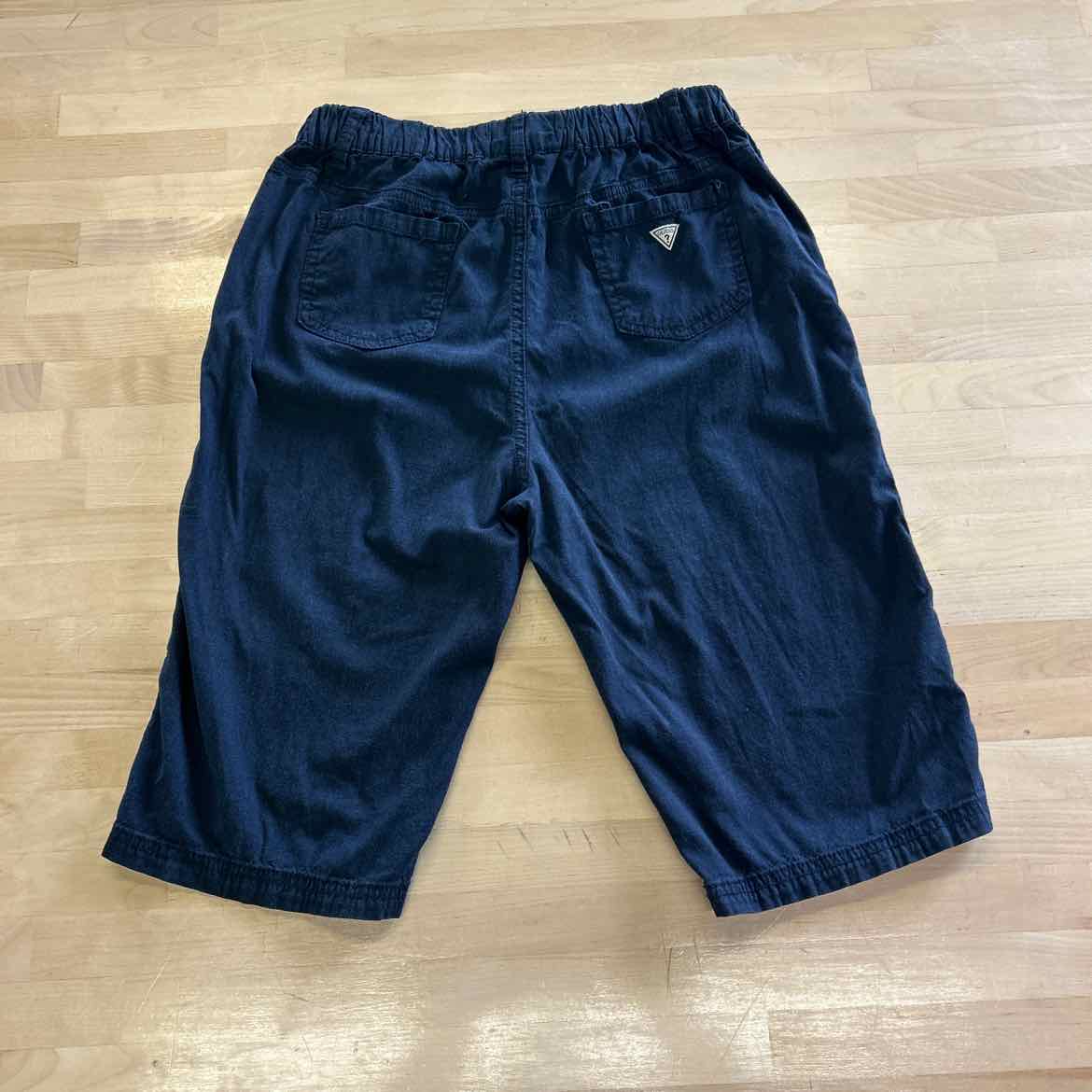 Guess Women Size 2 Black Preloved Shorts