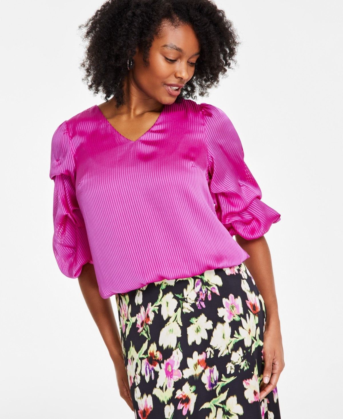 Vince Camuto Size XS Pink New Blouse SS